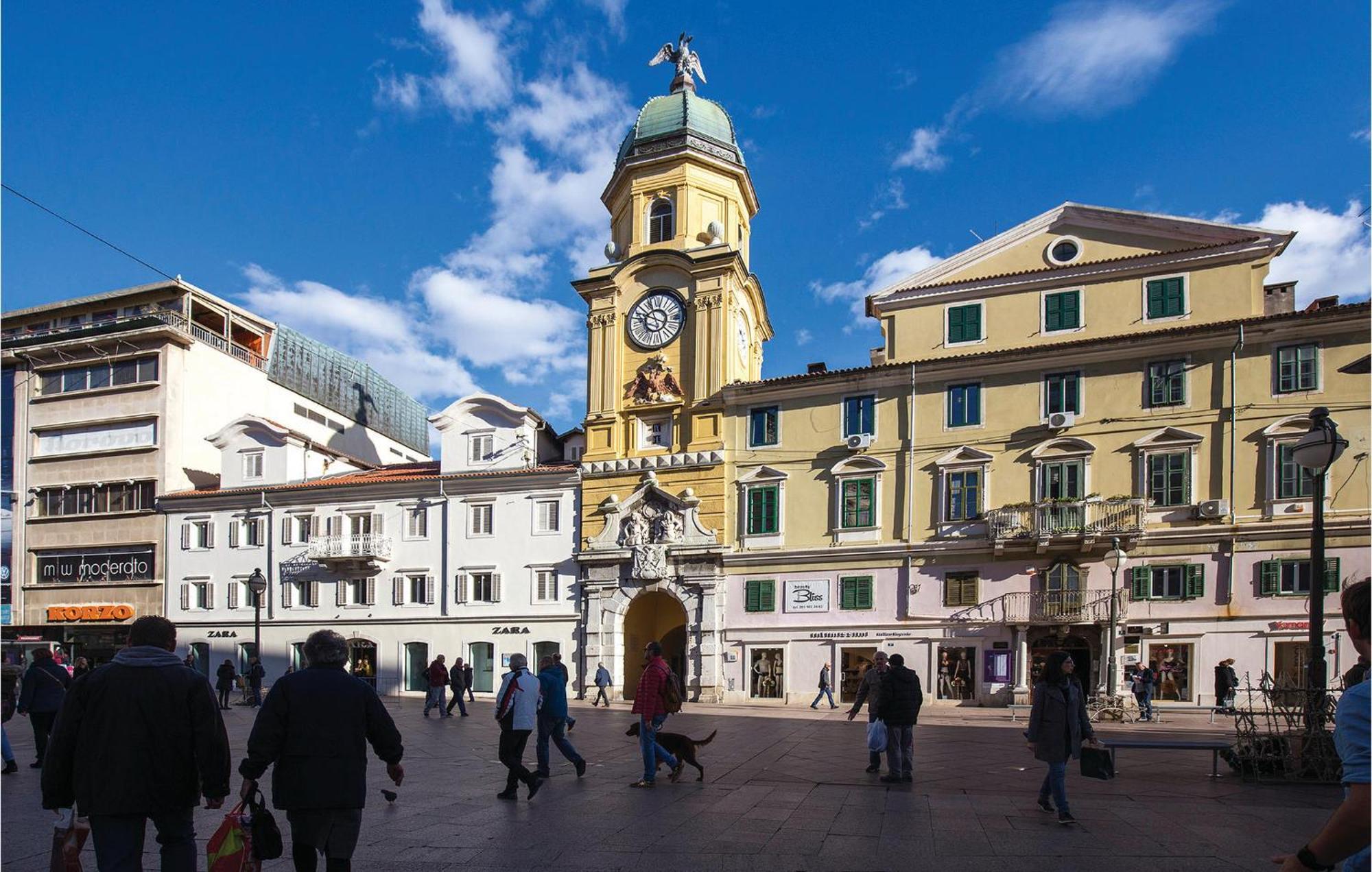 Cozy Apartment In Rijeka With Kitchen ภายนอก รูปภาพ
