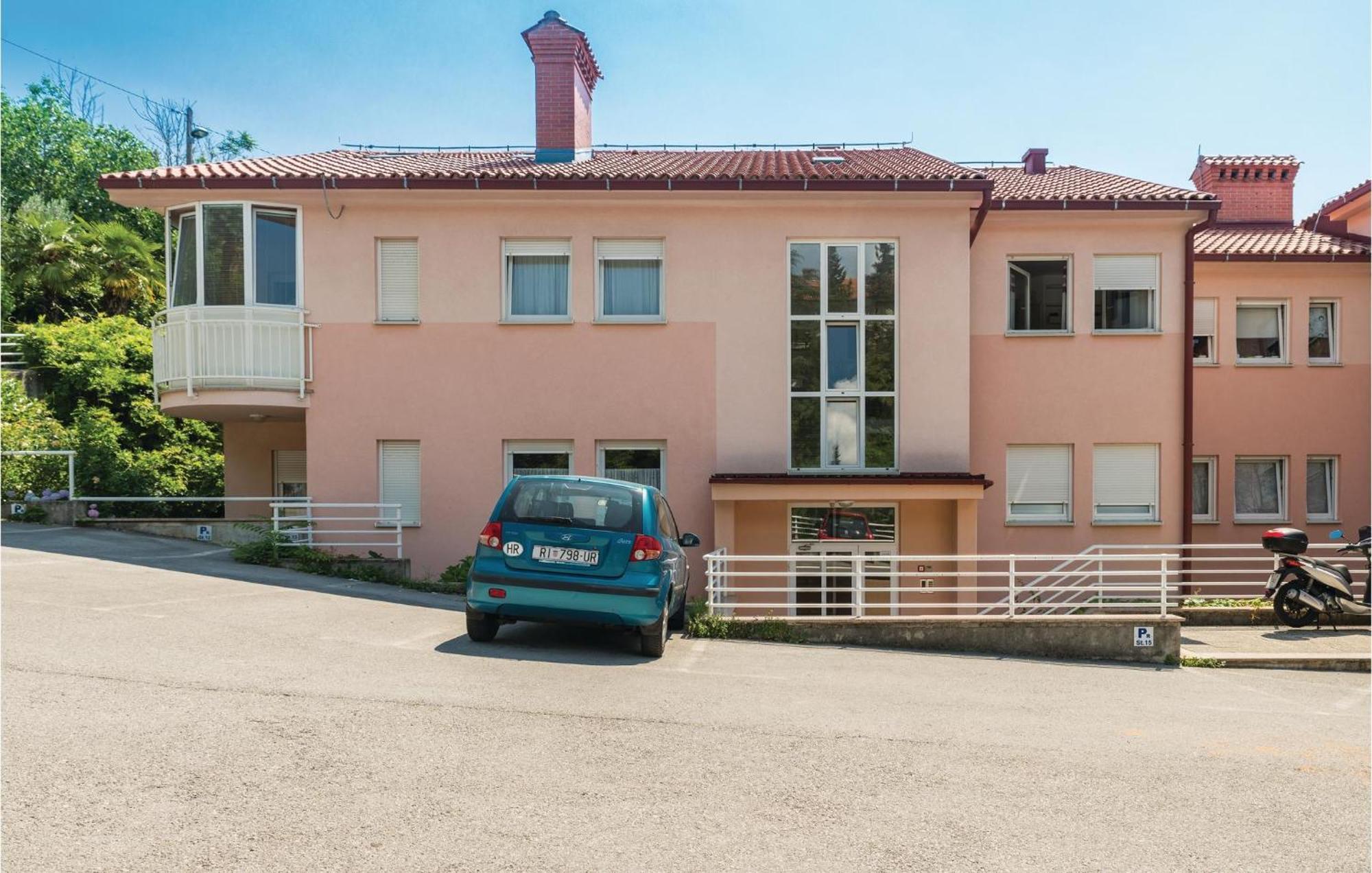 Cozy Apartment In Rijeka With Kitchen ภายนอก รูปภาพ